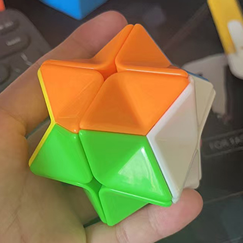 ポリゴン スピード キューブ 2X2X2 教育パズル 感覚  - Kids Education Help のレビューと価格